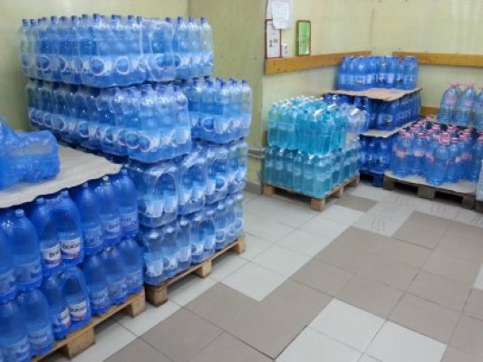 Apă îmbuteliată, retrasă de la comercializare